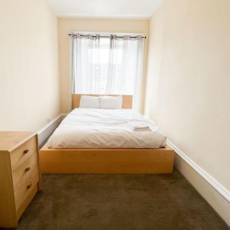 Apartamento Convenient 3Br Flat On Leith Walk Edimburgo Exterior foto